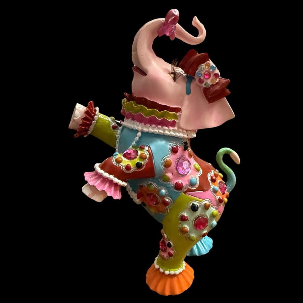 Margaret Le Van Hamilton Collection March of Love Pink Elephant Figurine NIB